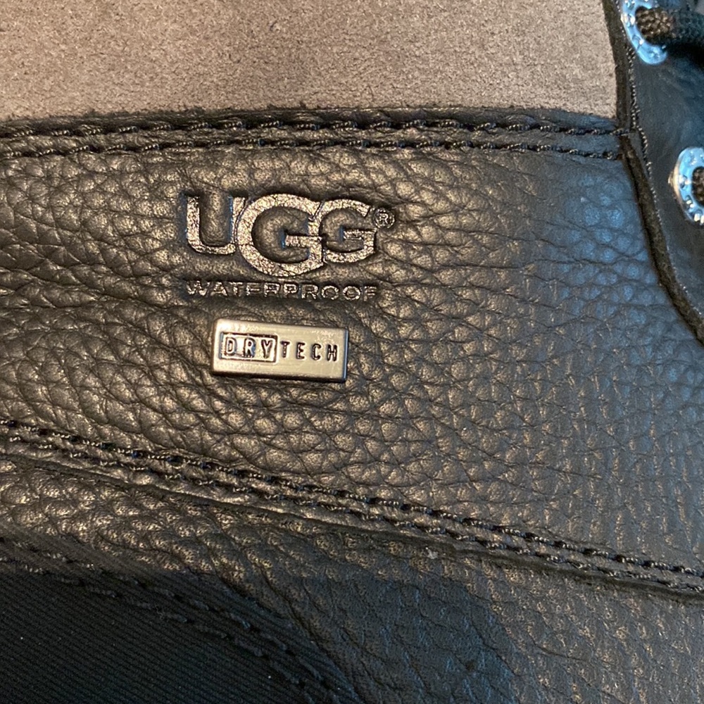 NIB UGG Water Proof Boots w/Faux Fur - Size 7.5 - Picture 14 of 14
